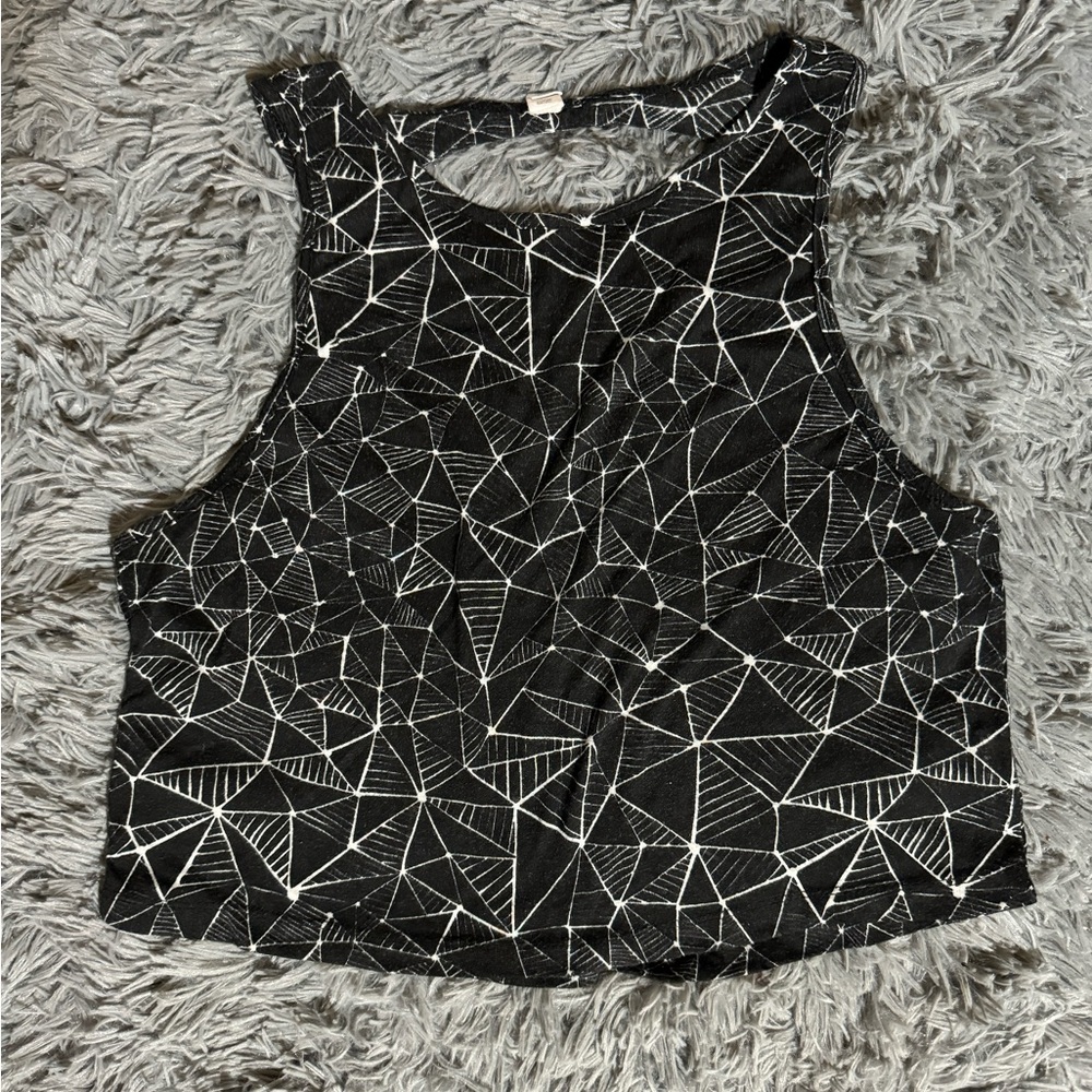SWS Cropped printed top size M (fits as a size S) black and white print